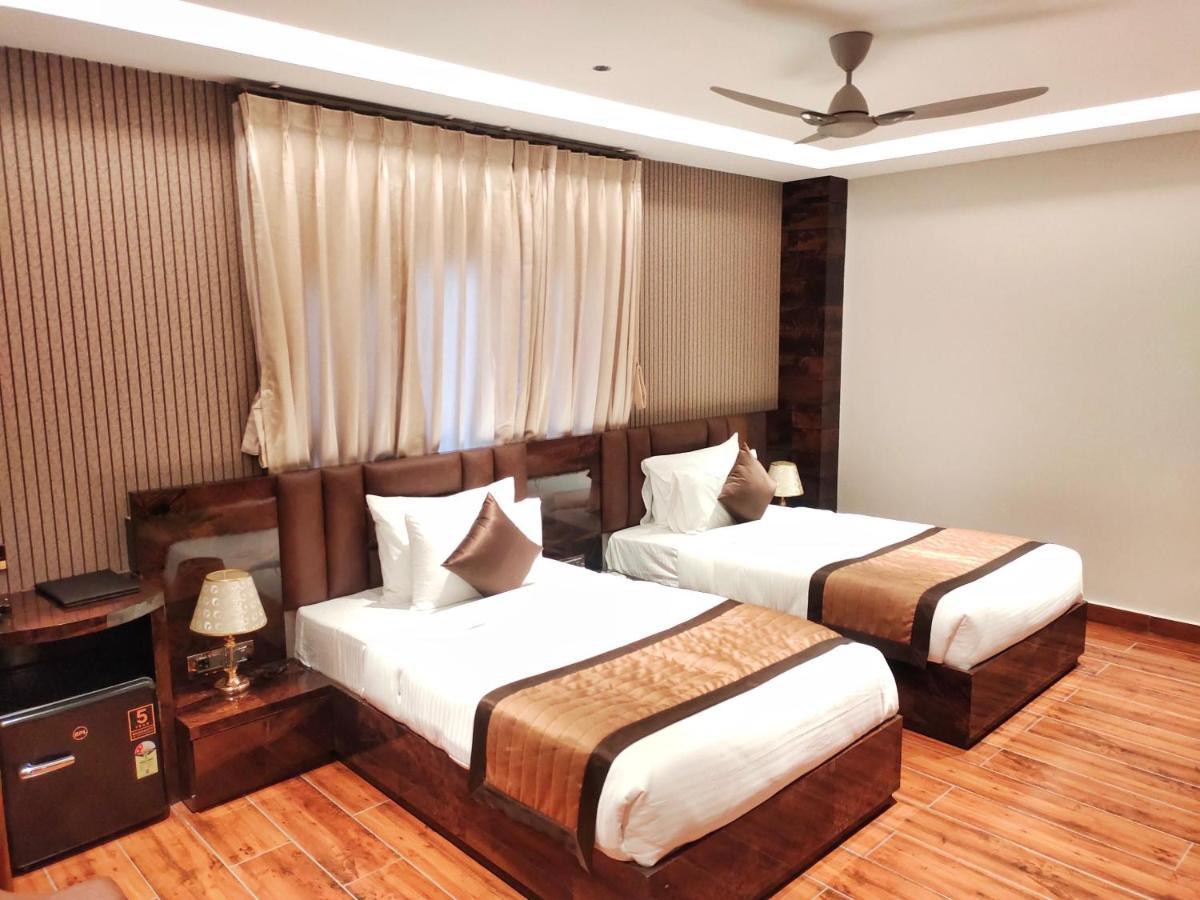 Hotel Suncity Palace Katihar Exterior foto