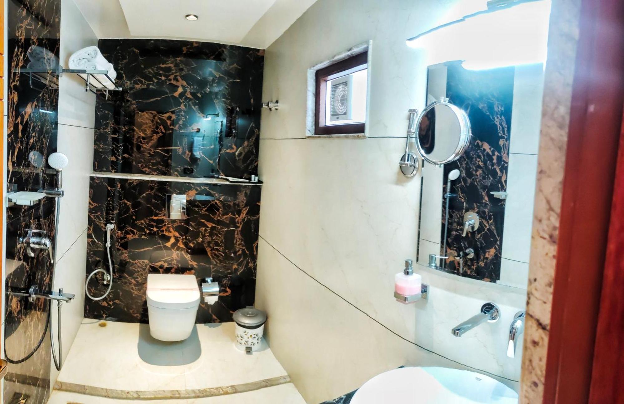 Hotel Suncity Palace Katihar Exterior foto